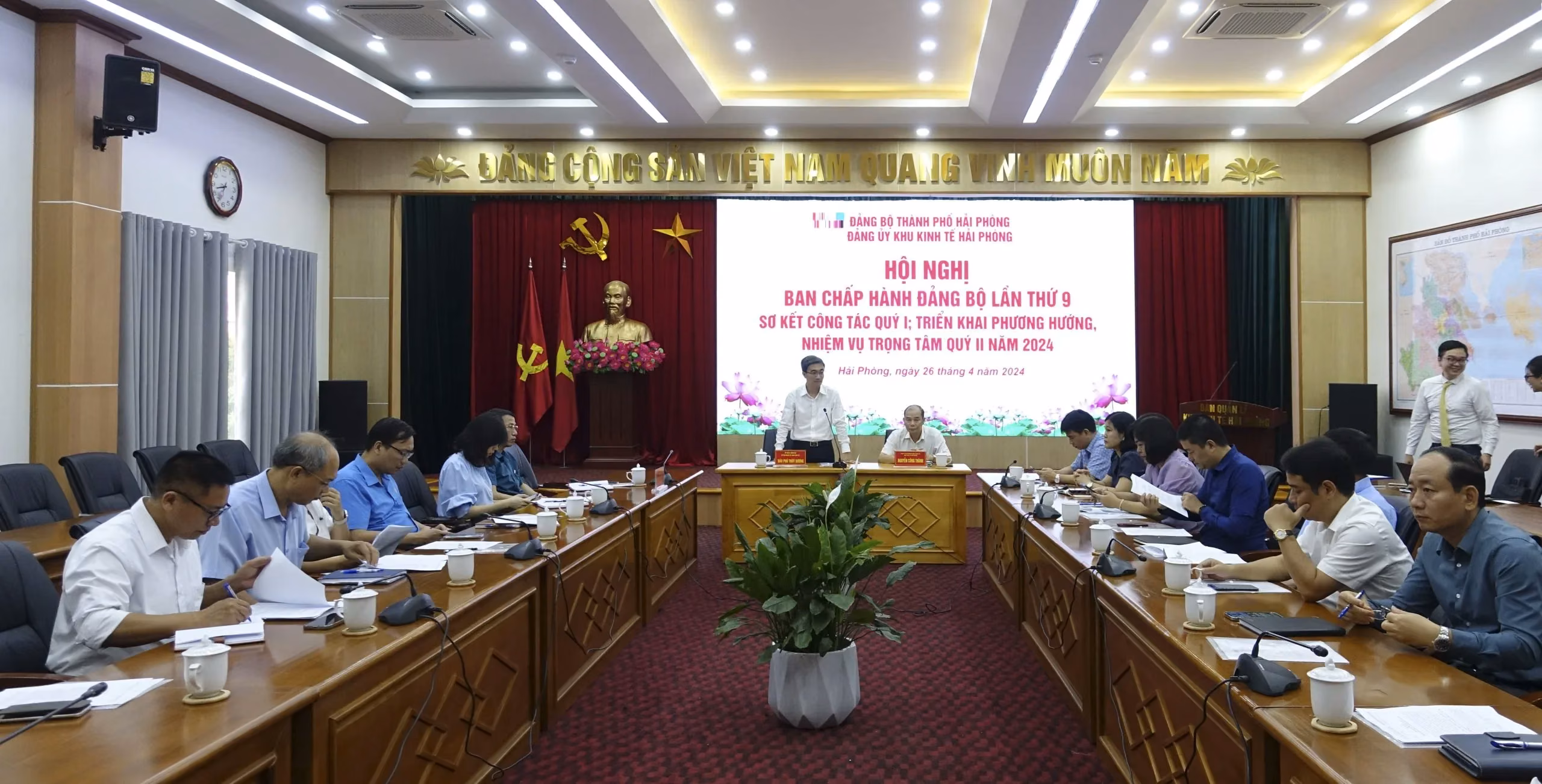 Đảng ủy Khu kinh tế Hải&nbsp;Phòng tổ chức Hội nghị Ban Chấp hành sơ kết công tác Quý I, triển khai phương hướng, nhiệm vụ trọng tâm Quý II/2024