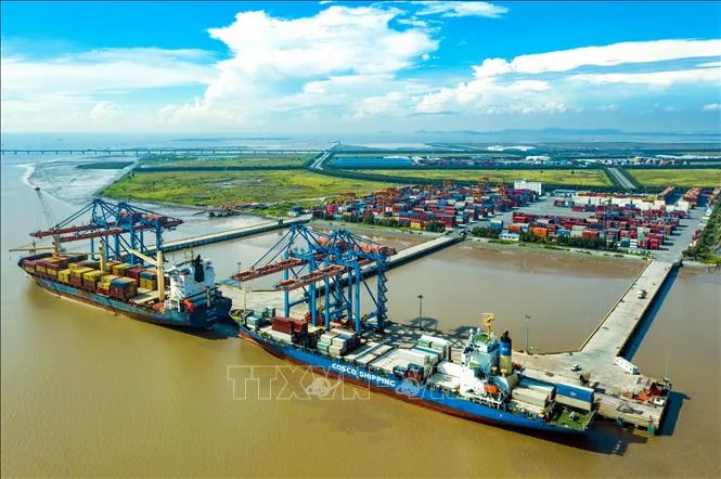 Phát triển kinh tế xanh và bền vững là chìa khóa và là hướng đi bắt buộc của các quốc gia trên toàn cầu và mỗi địa phương, trong đó có Hải Phòng. Kiên định với chiến lược phát triển xanh đã và đang tạo ra các nguồn lực mới, mở ra thị trường mới cho thành phố này.