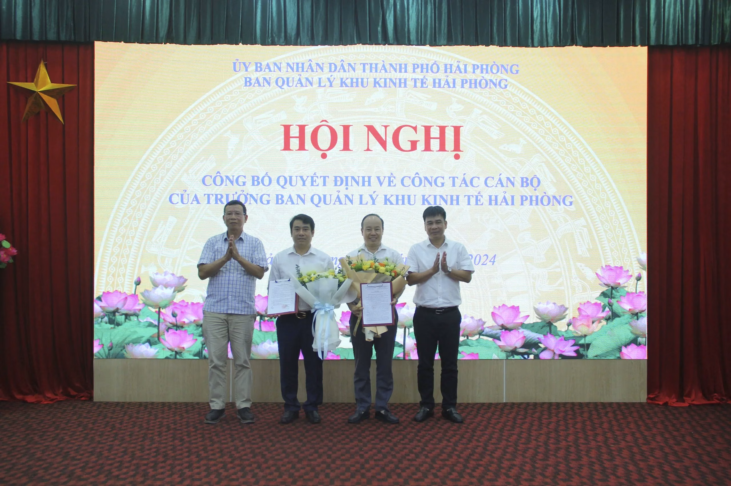 HỘI NGHỊ CÔNG BỐ QUYẾT ĐỊNH VỀ CÔNG TÁC CÁN BỘ CỦA TRƯỞNG BAN QUẢN LÝ KHU KINH TẾ HẢI&nbsp;PHÒNG